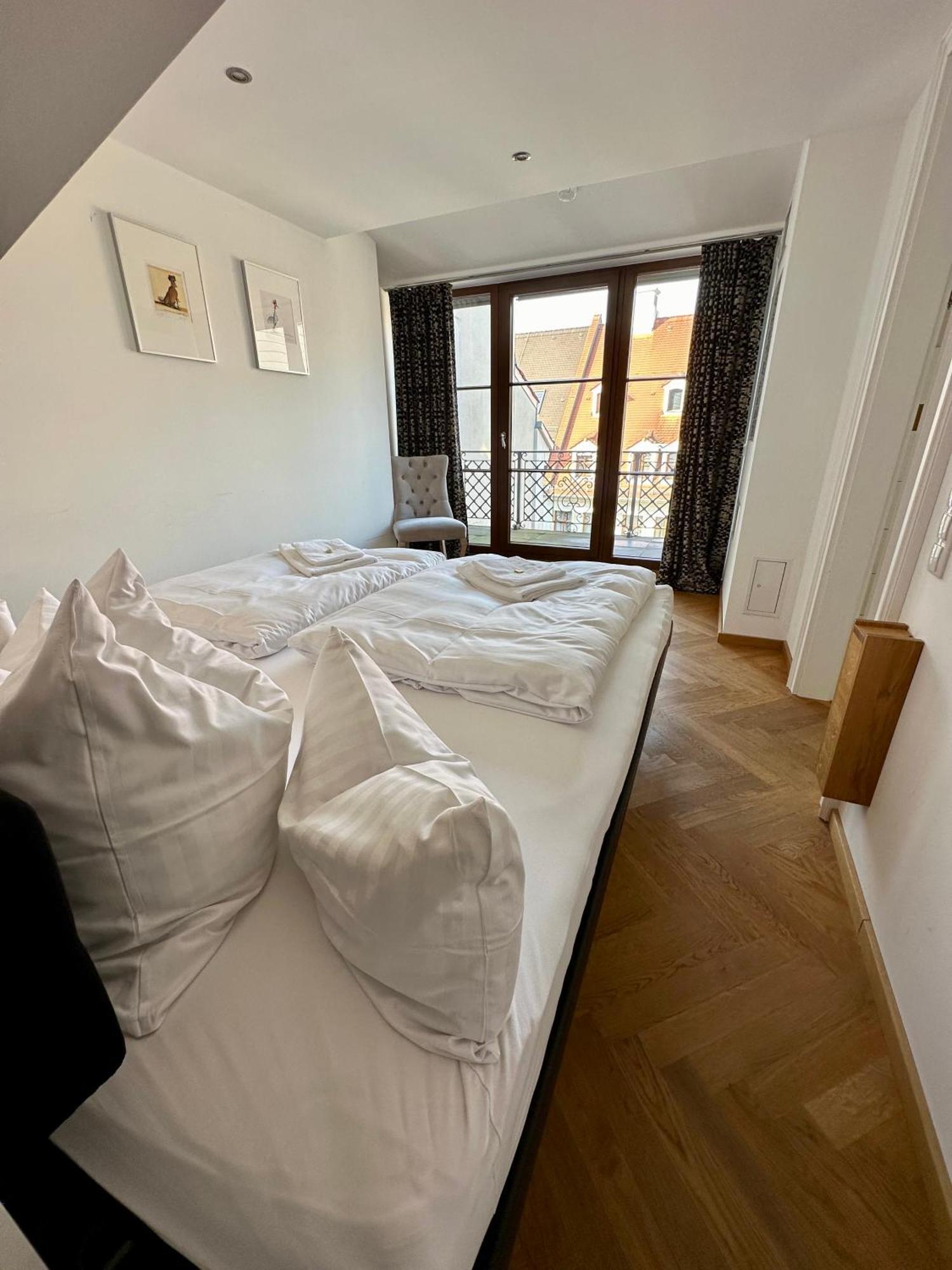 Luxus Suite Mit Einmaligem Blick Auf Die Frauenkirche Dresde Exterior foto