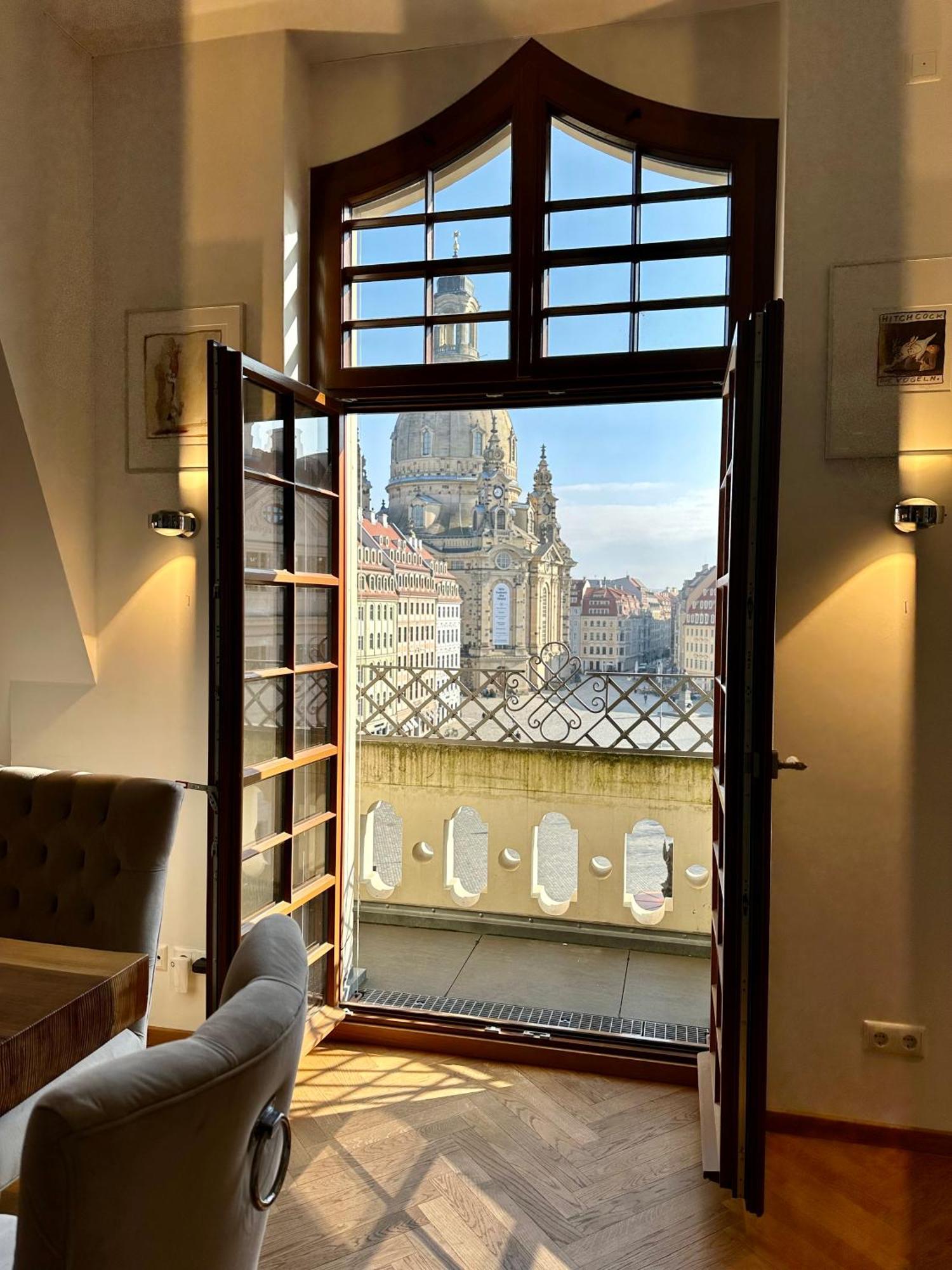 Luxus Suite Mit Einmaligem Blick Auf Die Frauenkirche Dresde Exterior foto